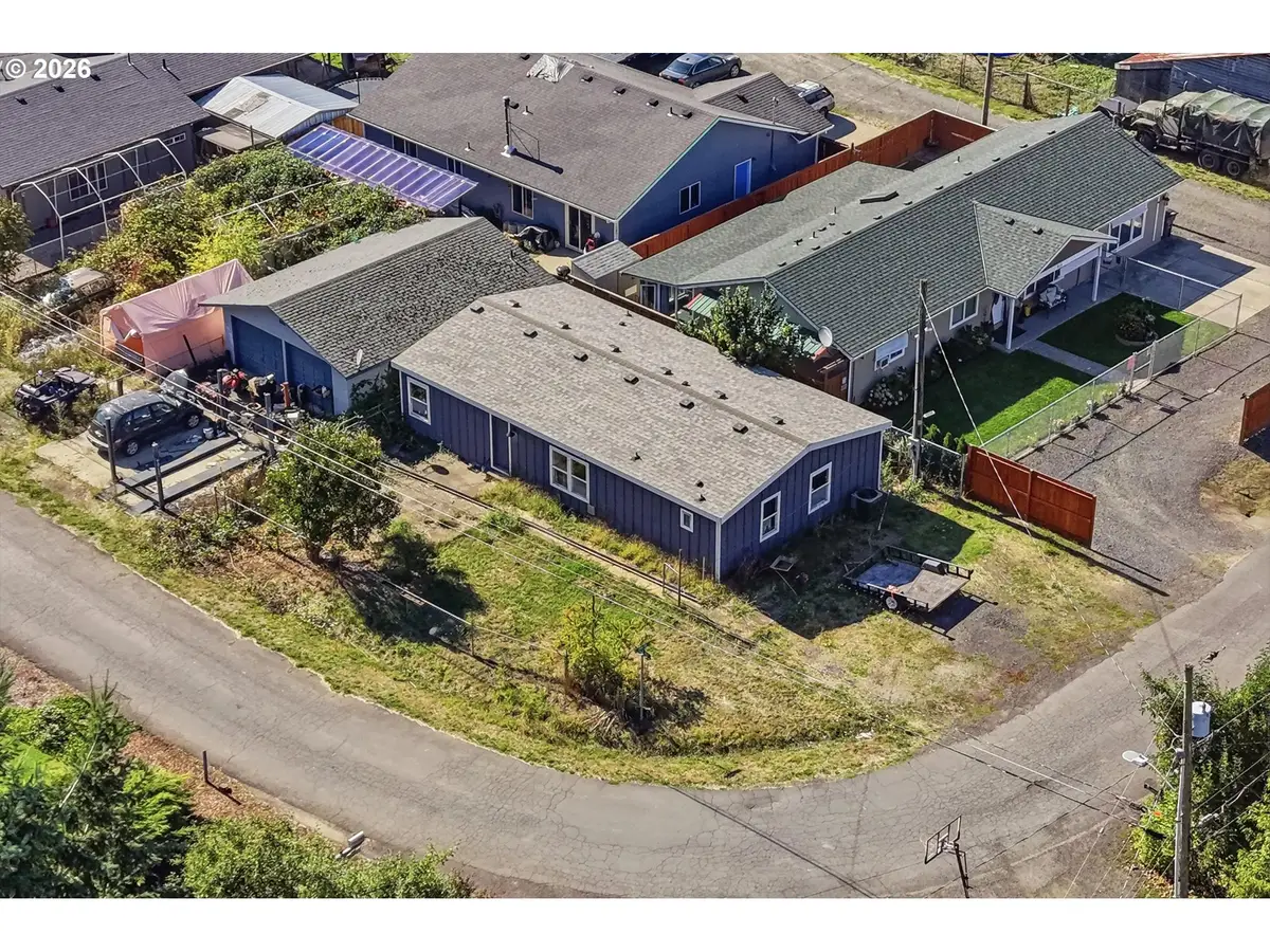 619 2nd St, Dayton, OR 97114 - #1