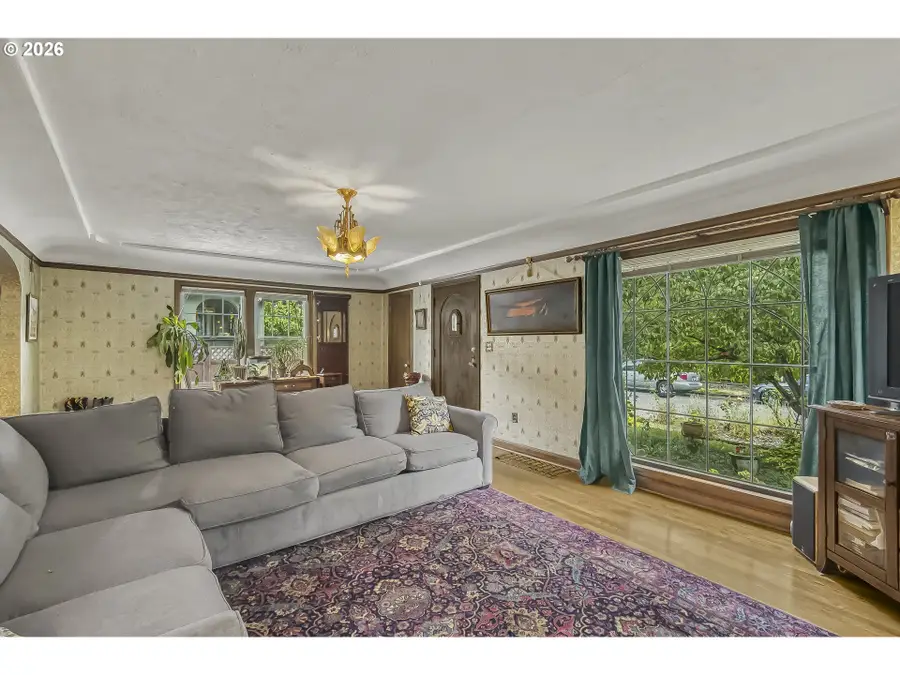 414 NE 68th Ave, Portland, OR 97213 - #2