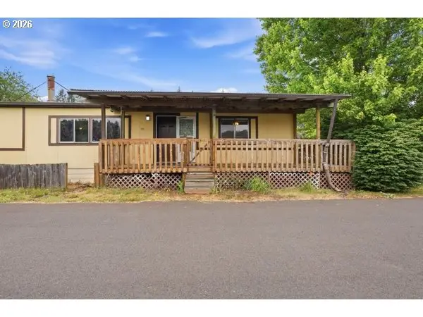 26801 NE 9th St #26, Camas, WA 98607