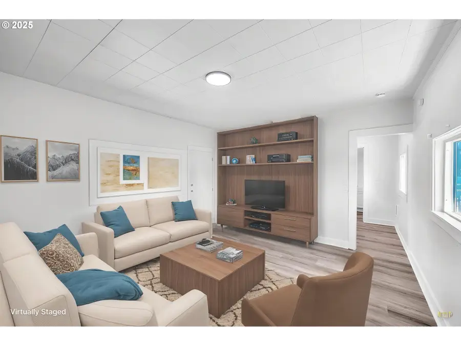 203 Grant St, Kelso, WA 98626 - Image #2