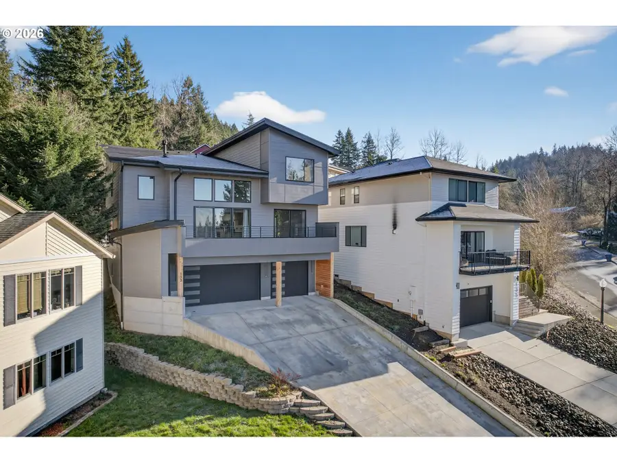 133 Cedar Falls Dr, Kelso, WA 98626 - #2