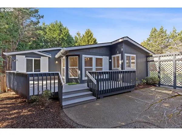 395 Seagrove Loop, LincolnCity, OR 97367