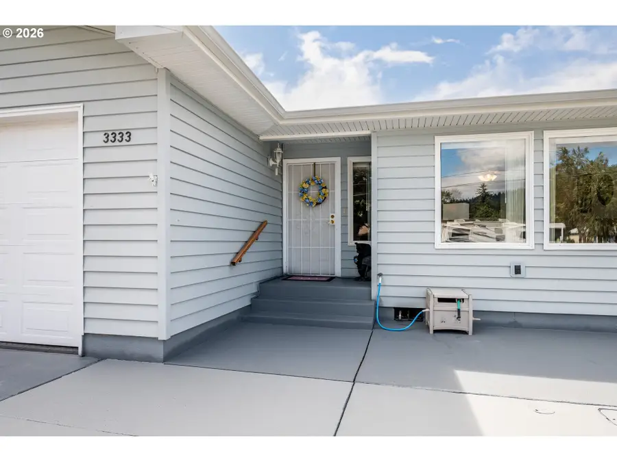3333 Pennsylvania St, Longview, WA 98632 - #3
