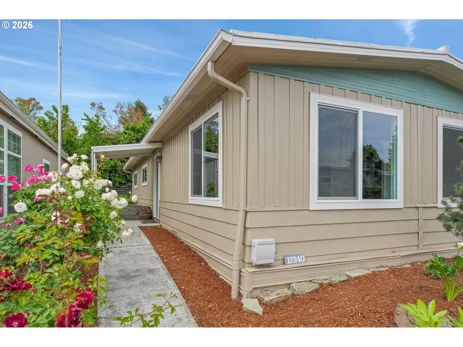 17240 SW Eldorado Dr, Beaverton Hillsboro, OR 97224 - #3