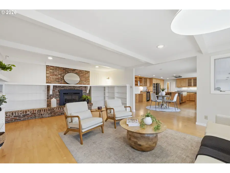 2693 Cupola Dr, Eugene, OR 97403 - Image #3