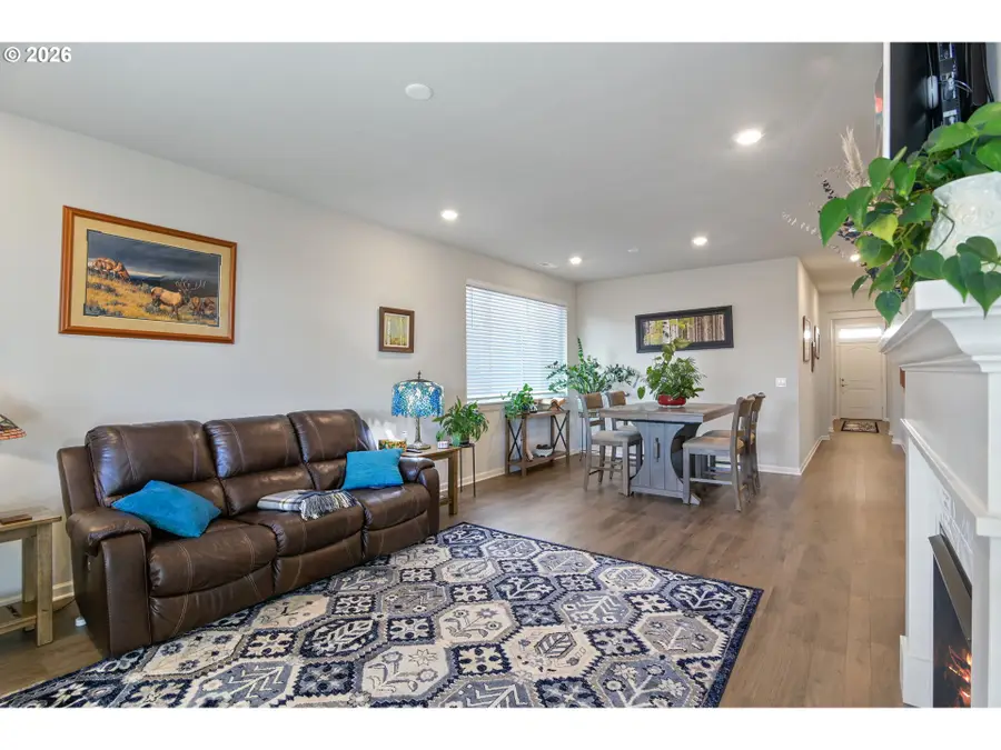 4225 S Willow Dr, Ridgefield, WA 98642 - Image #3