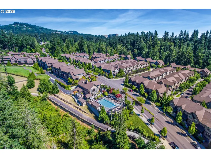 662 SW Trillium Creek Ter, Portland, OR 97225 - #2