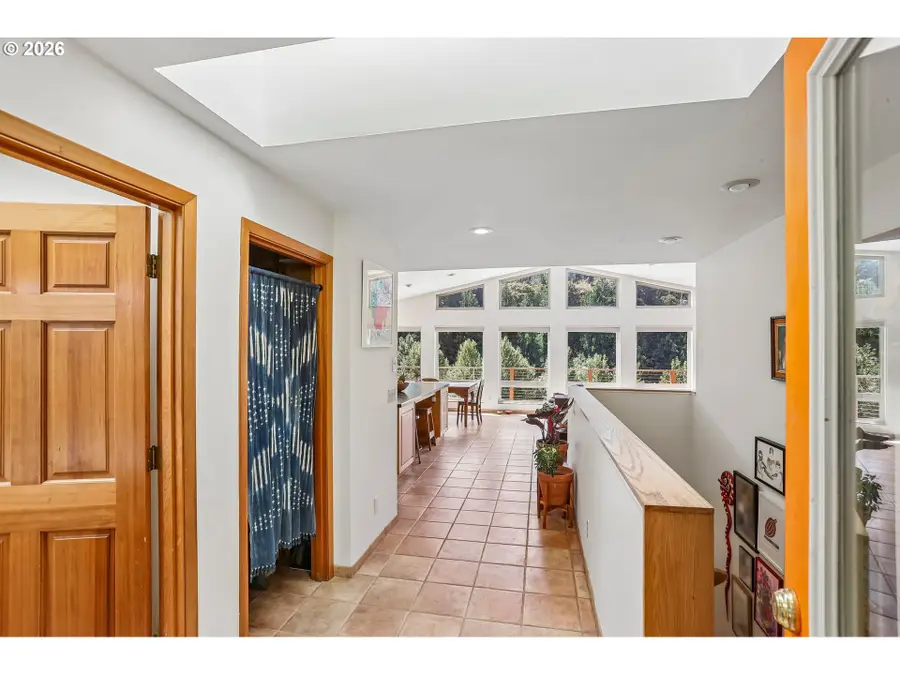 331 Lakeview Rd, Carson Underwood, WA 98672 - #2