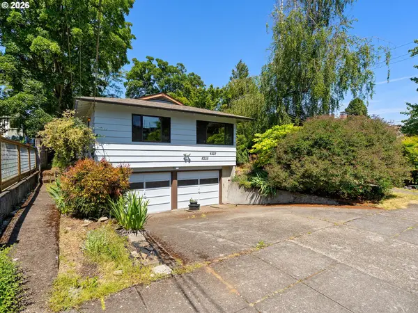 5225/5227 NE Davis St, Portland, OR 97213