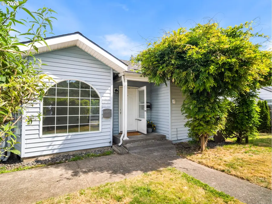 108 Maple Blvd, Wood Village, OR 97060 - #2
