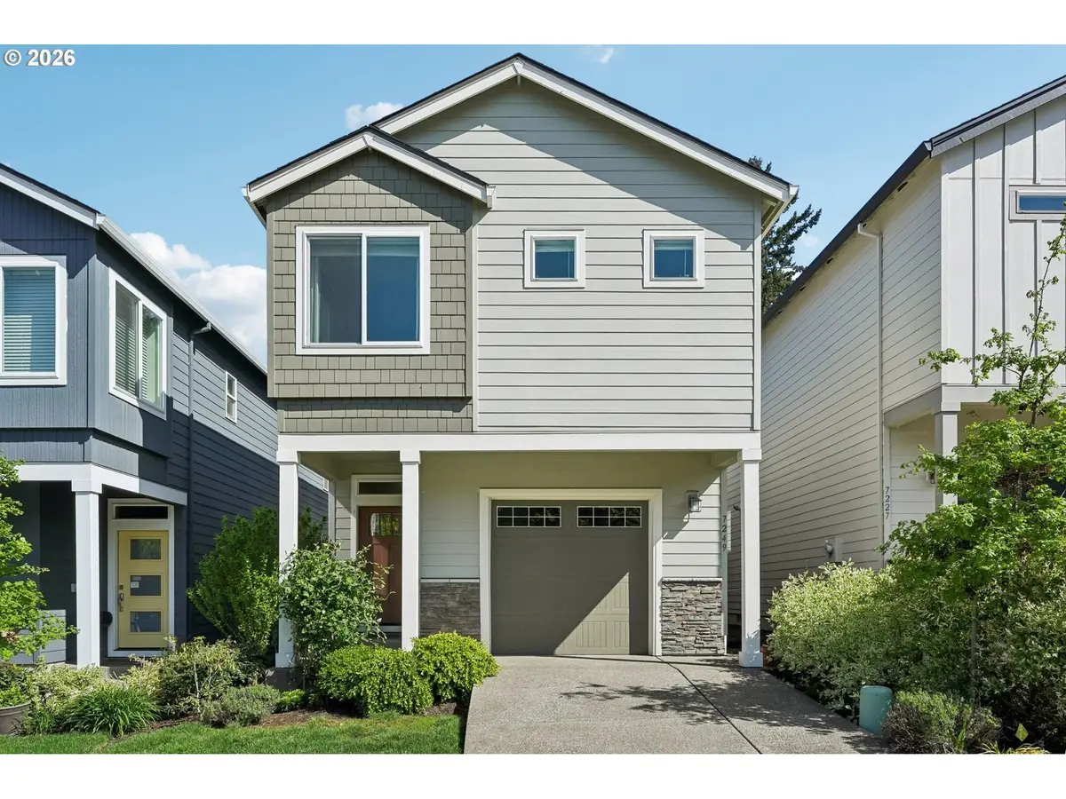 7249 SW Spruce St, Portland, OR 97223 - #1