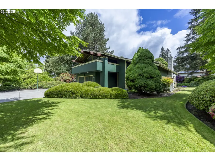 3365 Buckingham Ave, Eugene, OR 97401 - #2