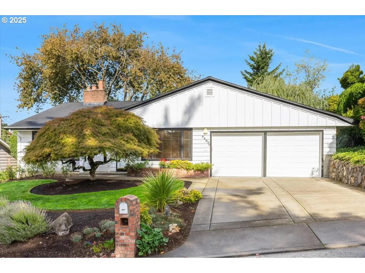 8495 SW Katherine Ln, Portland, OR 97225 - Image #1