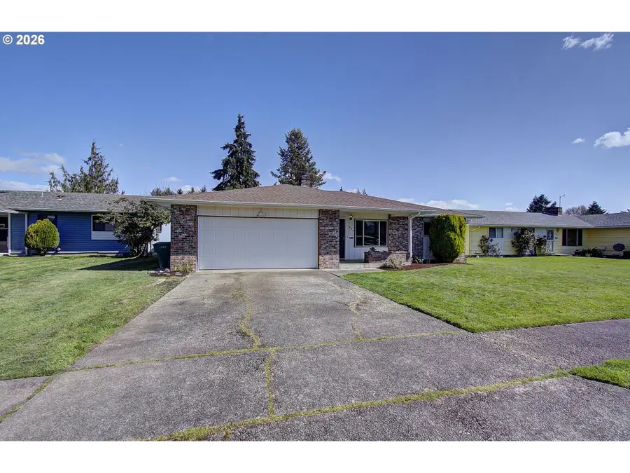 1624 Florence Ave, Longview, WA 98632 - #2