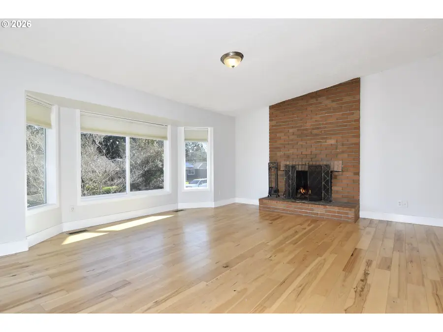 2645 SE Lewellyn Ave, Troutdale, OR 97060 - #3