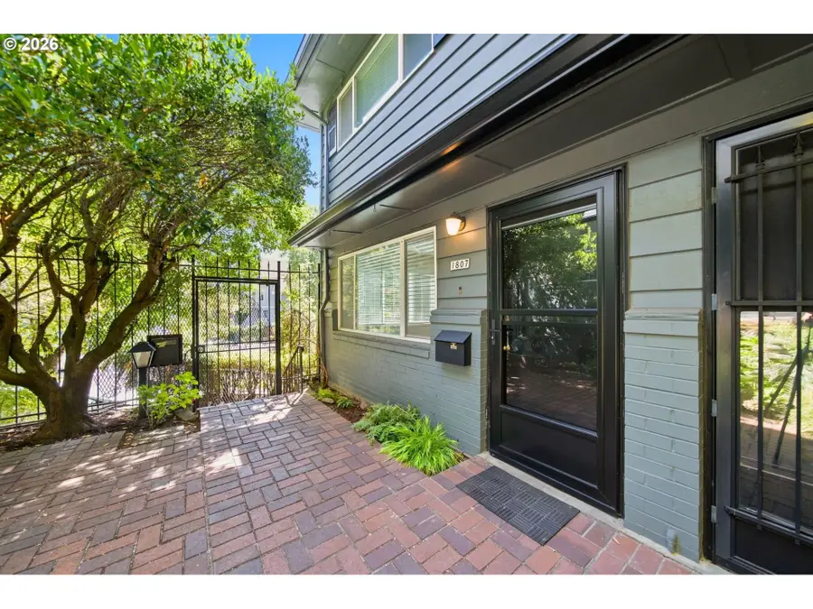 1807 NE Multnomah St, Portland, OR 97232 - #3
