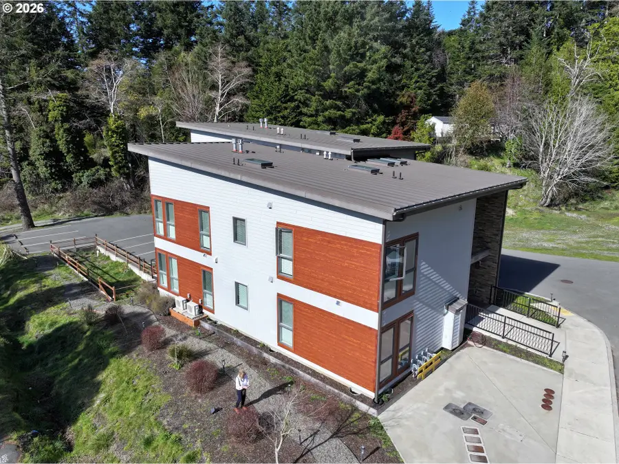 94353 Leith Rd, Gold Beach, OR 97444 - #3