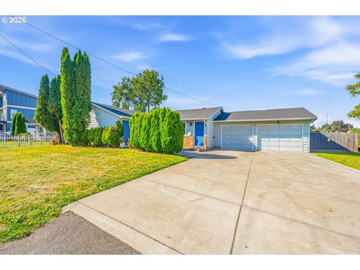 911 NW Victoria Ave, Gresham, OR 97030 - #1