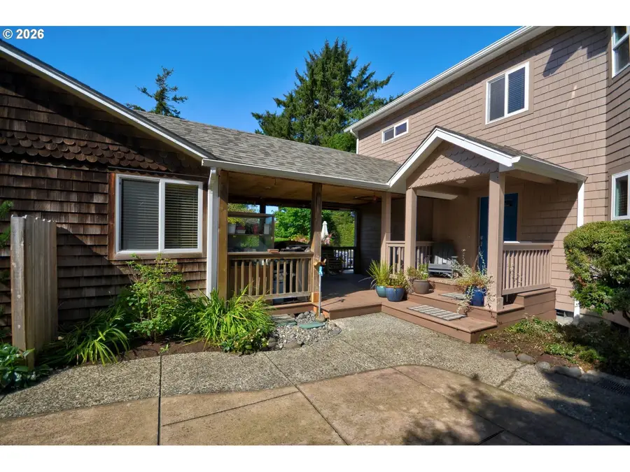 264 E Jackson St, Cannon Beach, OR 97110 - #3