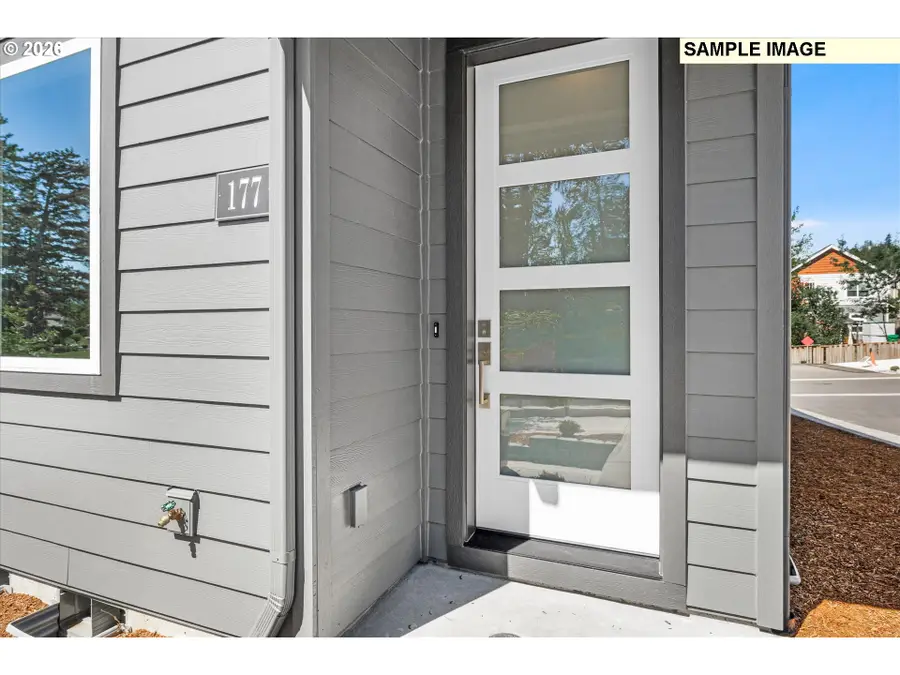 137 NW Mawrcrest Ave, Gresham, OR 97030 - #2