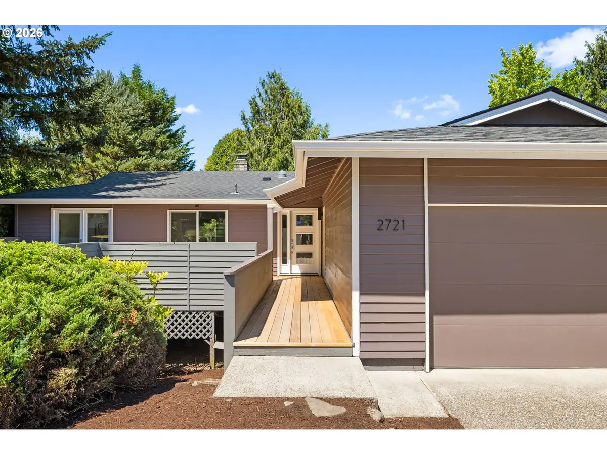 2721 SW Plum Ct, Portland, OR 97219 - #1