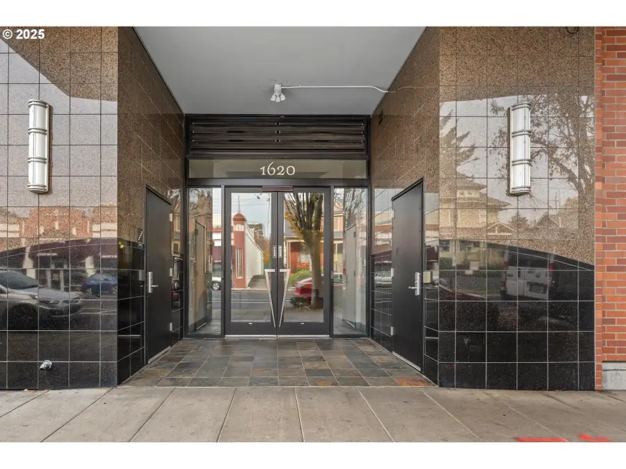 1620 NE Broadway St #540, Portland, OR 97232 - Image #3