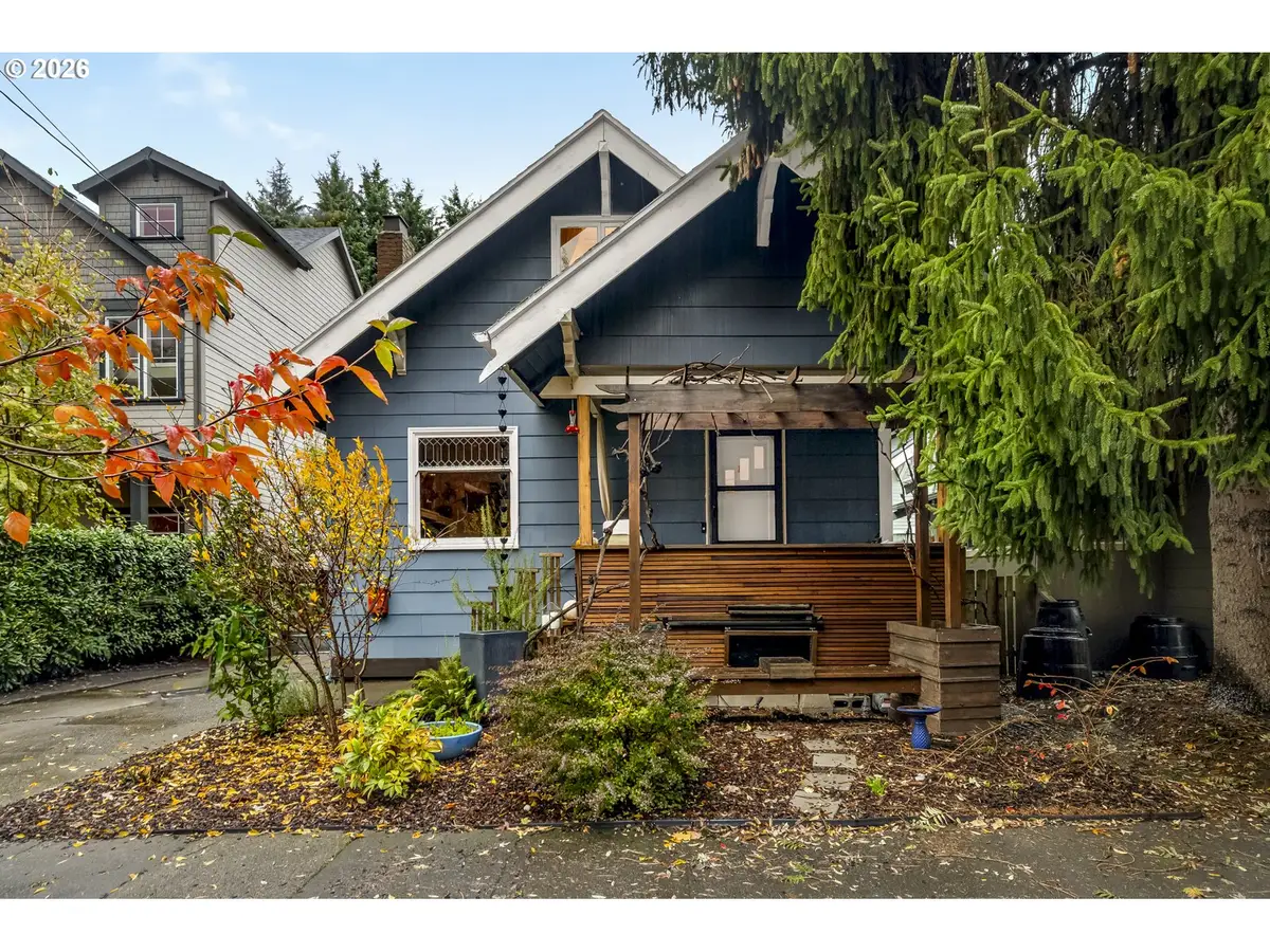 4023 SE Ivon St, Portland, OR 97202 - #1