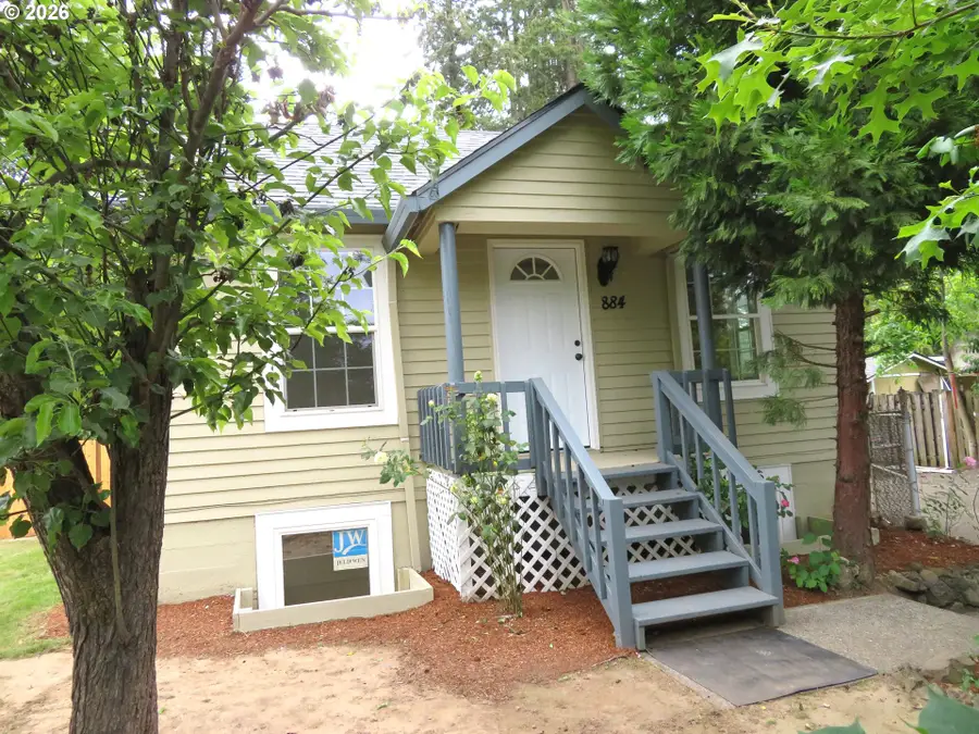 884 SE 7th Ave, Hillsboro, OR 97123 - #2
