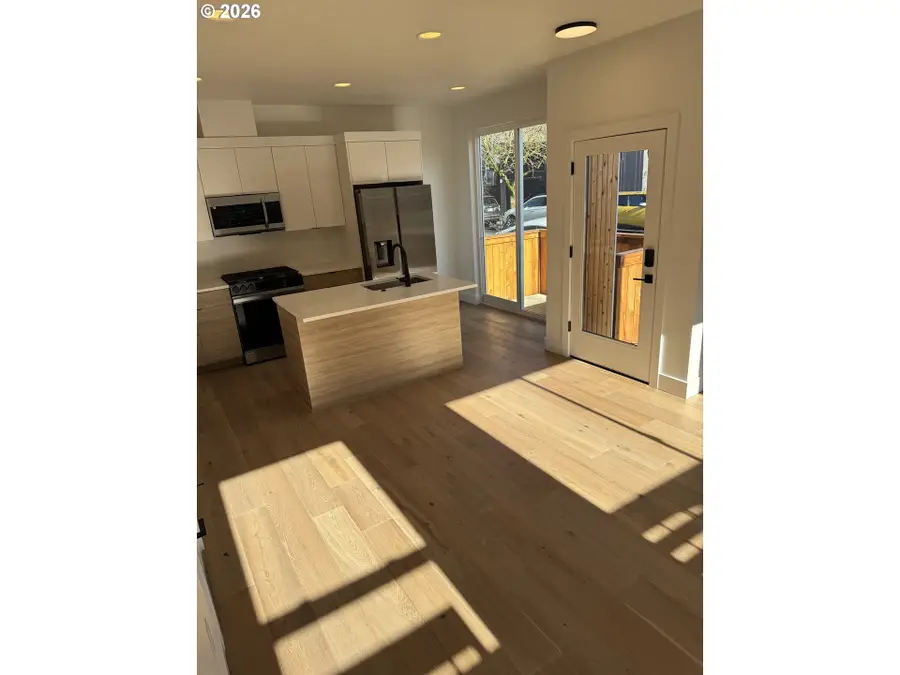 4235 SE Division St, Portland, OR 97206 - Image #3