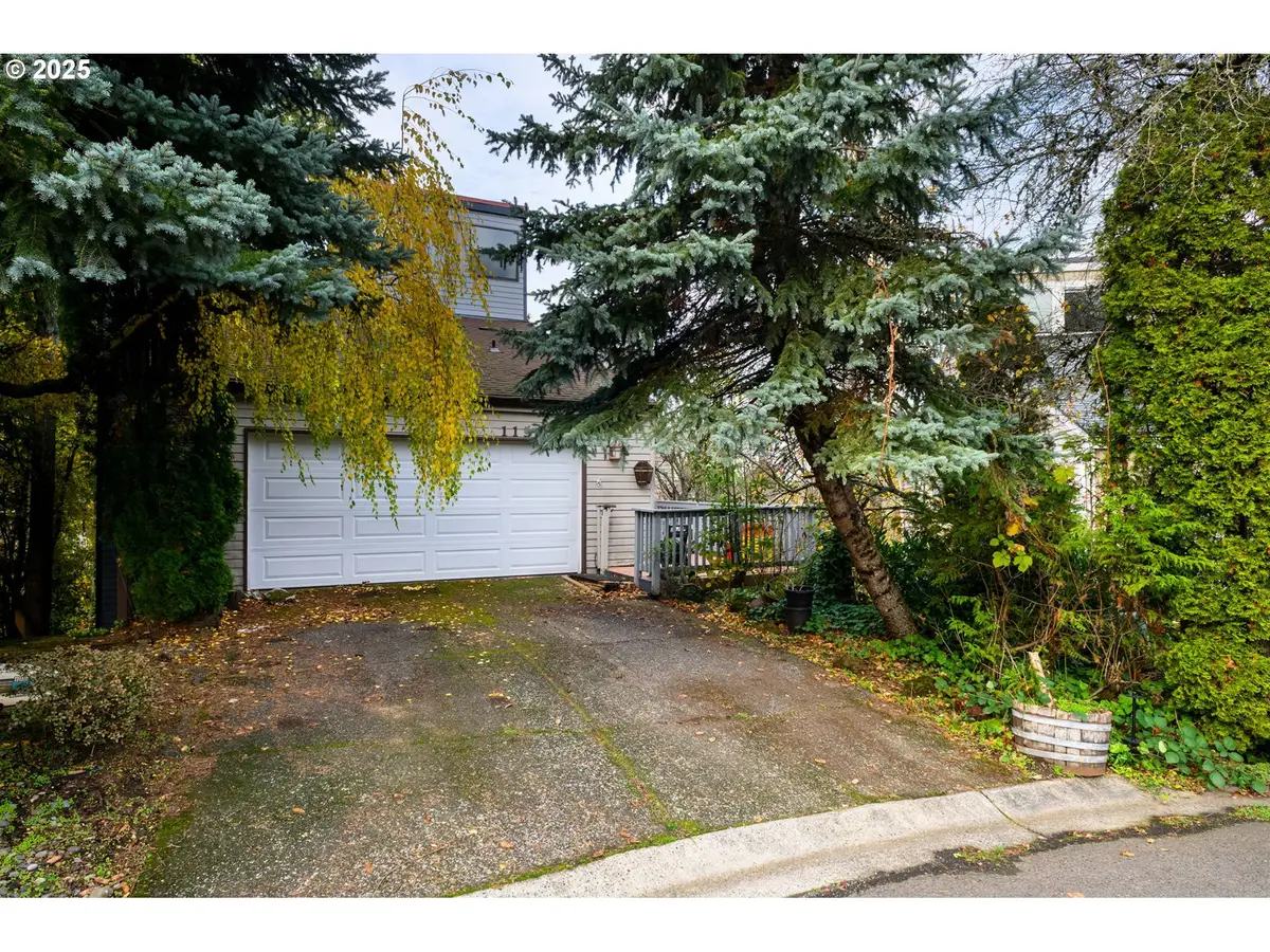 11525 SE Flavel St, Portland, OR 97266 - Image #1