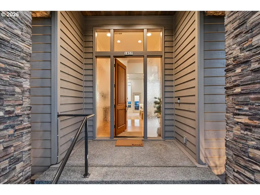 1937 NW Tivoli Ln, Portland, OR 97229 - #2