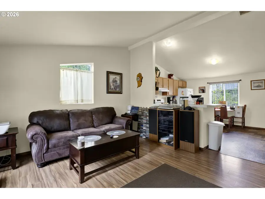 90 Outer Dr, Florence, OR 97439 - #2