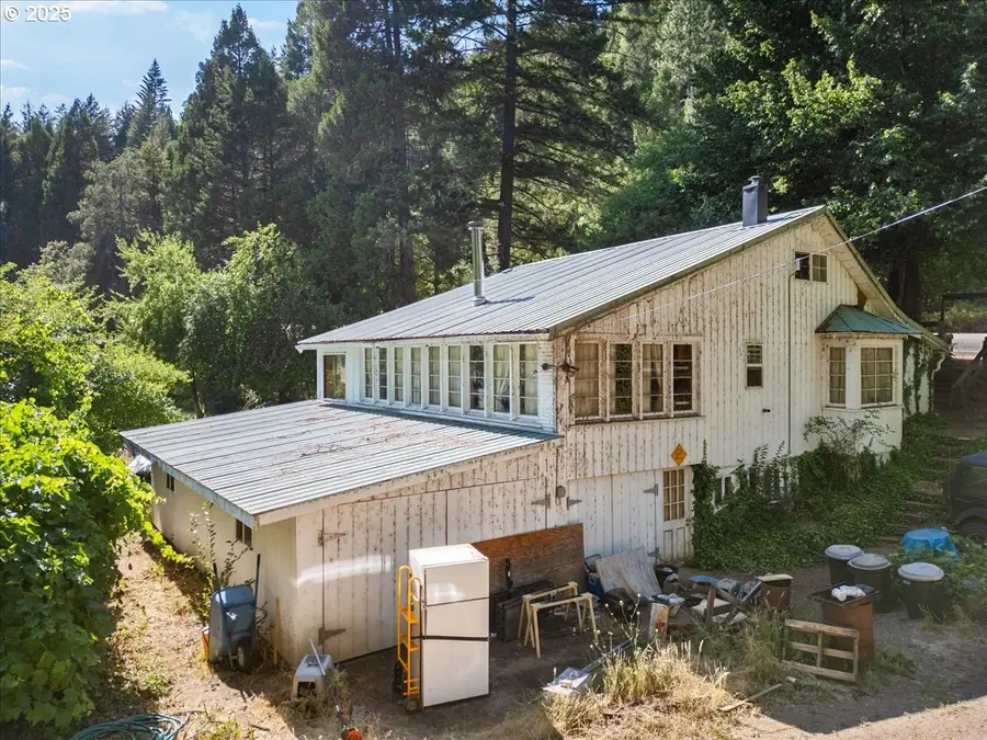 2680 S Umpqua Rd, Tiller, OR 97484 - Image #2