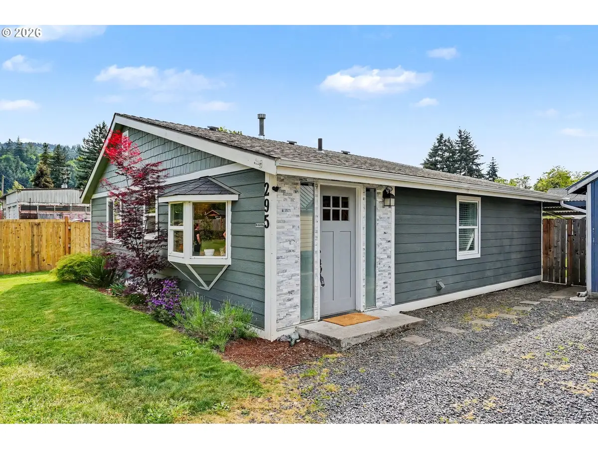 295 10th St, Lyons, OR 97358 - #1