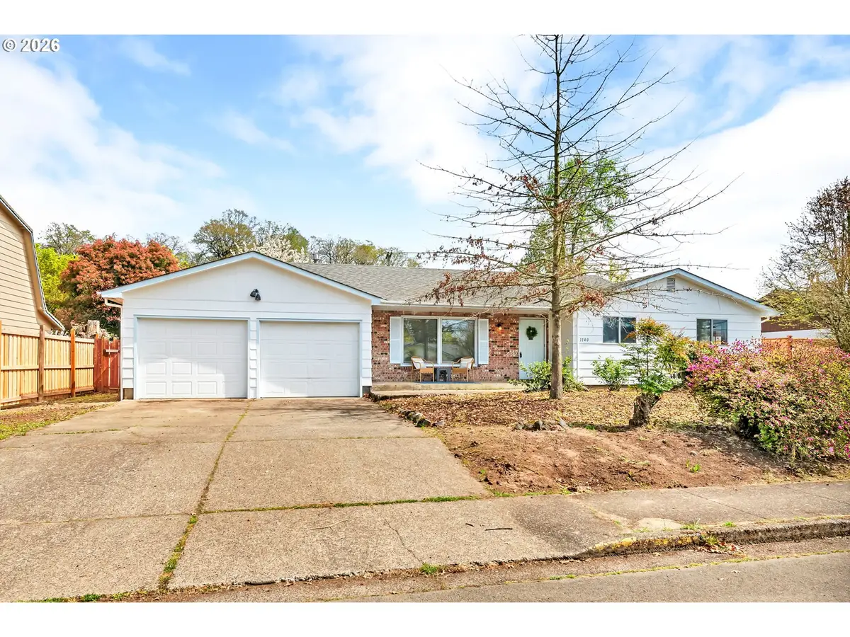 1140 Oak Dr, Junction City, OR 97448 - #1