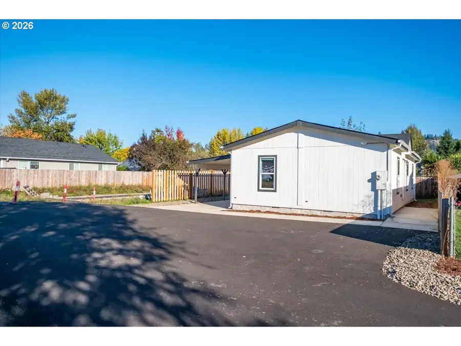 1228 47th Ave, Sweet Home, OR 97386 - #2