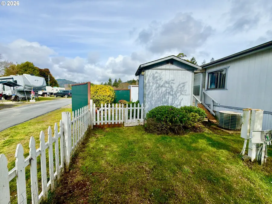 16345 Grootendorst Ln #10, Brookings, OR 97415 - #3