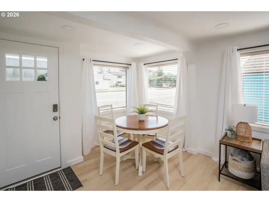 4711 Pacific Way, Seaview, WA 98644 - #2