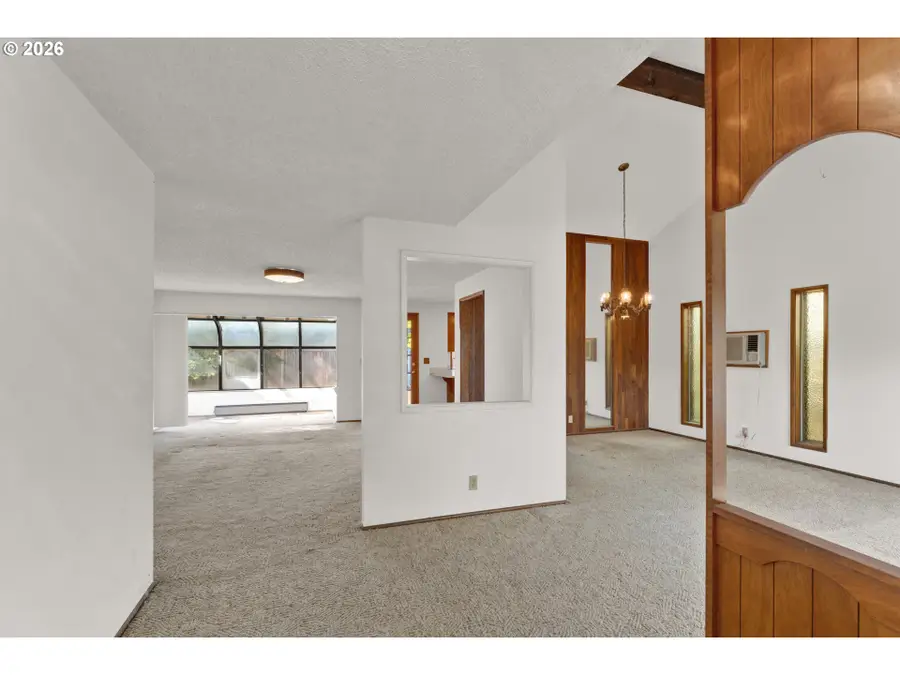 2495 Snelling Dr, Eugene, OR 97408 - #3