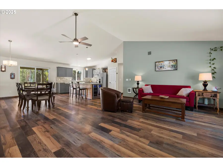 16245 Sparks Dr, Sisters Millican, OR 97739 - Image #3