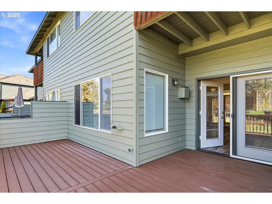 1085 Golden Pheasant Dr, Redmond, OR 97756 - #2
