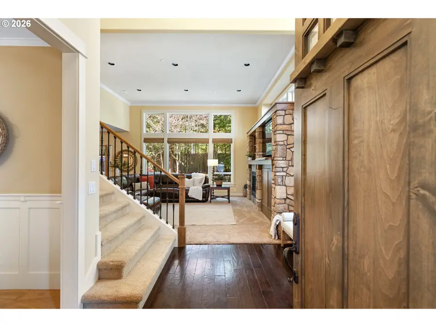 14599 Fosberg Rd, Lake Oswego, OR 97035 - #3