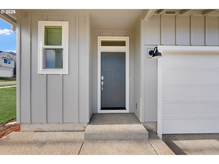 16715 SE Multnomah Falls Dr, Happy Valley, OR 97086 - #2