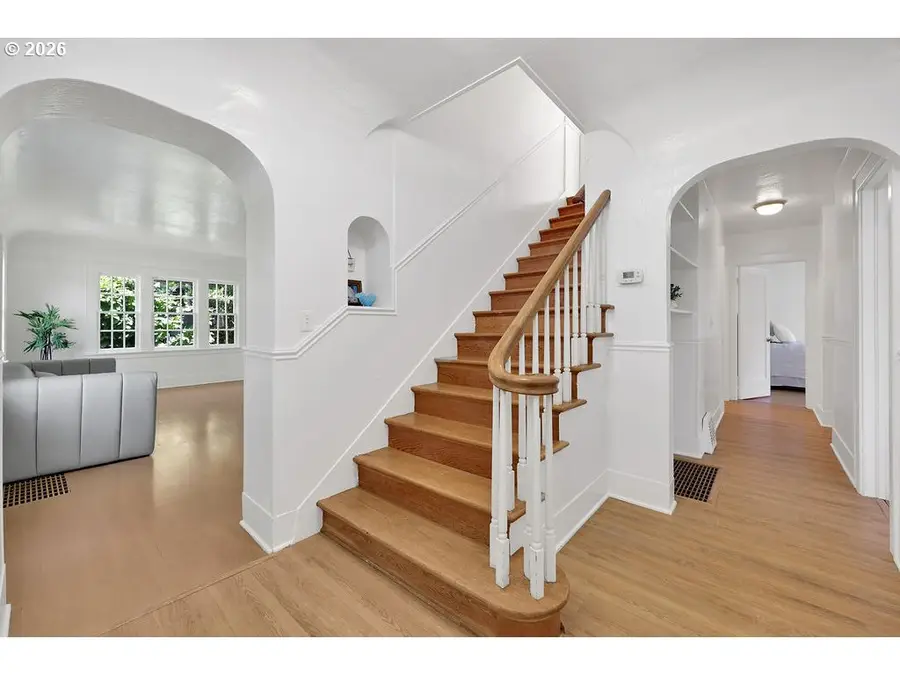 2260 E 15th Ave, Eugene, OR 97403 - #2