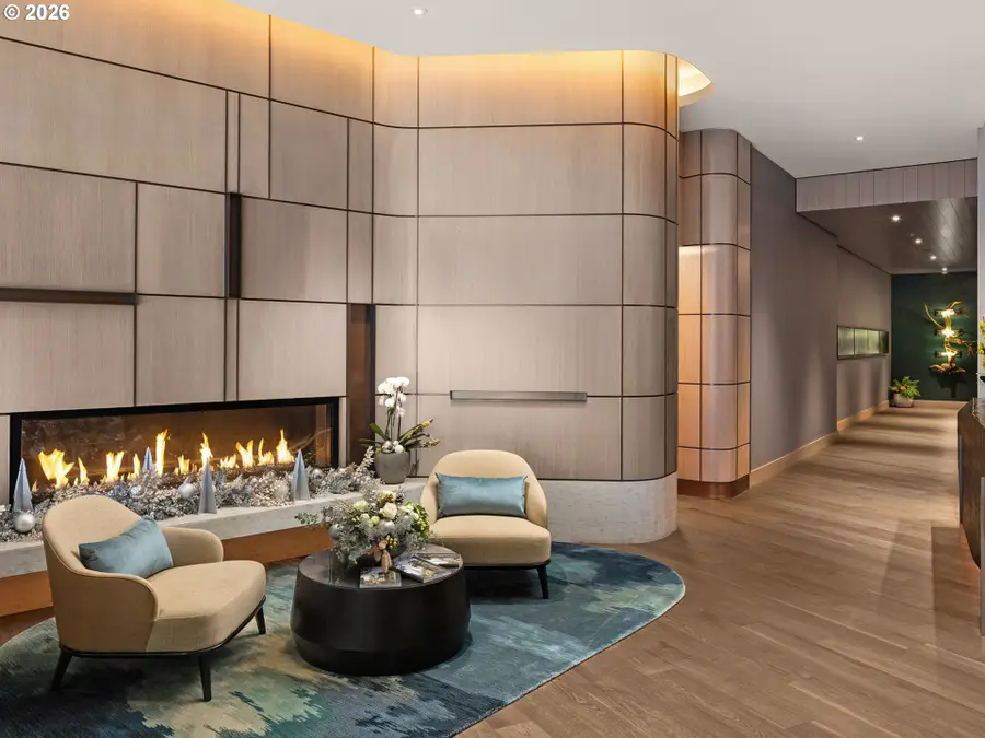 550 SW 10th Ave #2204, Portland, OR 97205 - #2