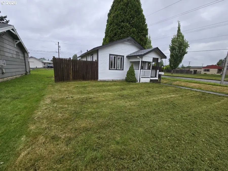 365 26th Ave, Longview, WA 98632 - #2