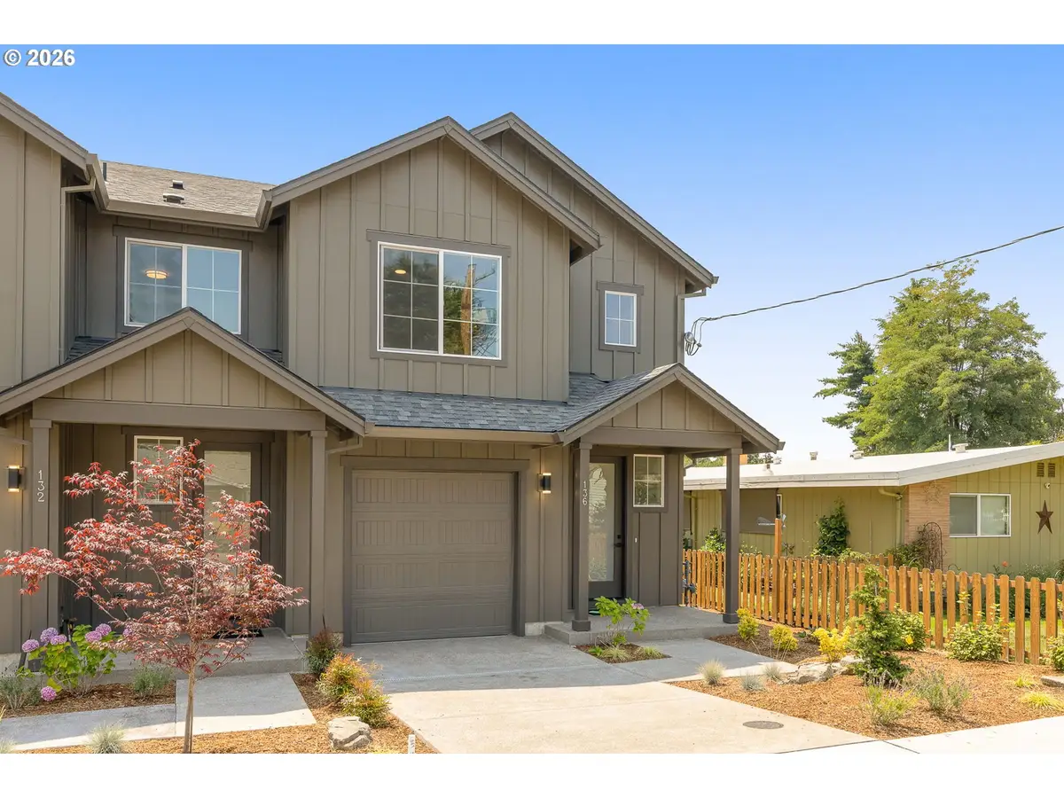136 Randall St, Oregon City, OR 97045 - #1