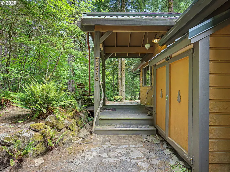 72410 E Smith Loop, Rhododendron, OR 97049 - #3