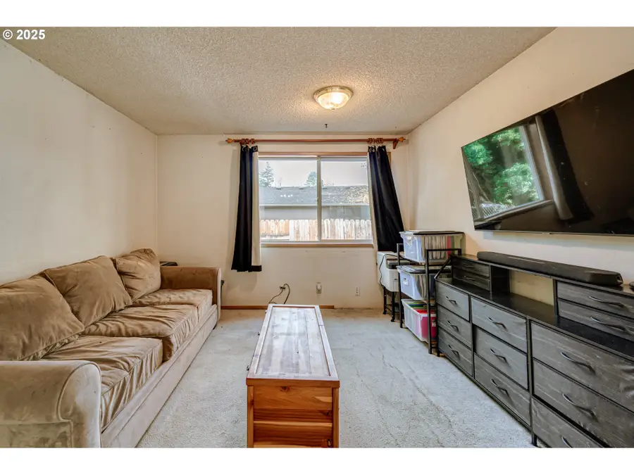 410 Cedar Ave, Woodland, WA 98674 - Image #3