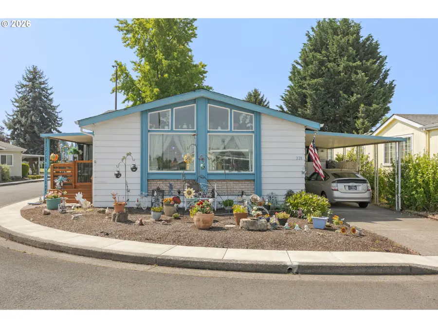 1199 N Terry St #228, Eugene, OR 97402 - #3